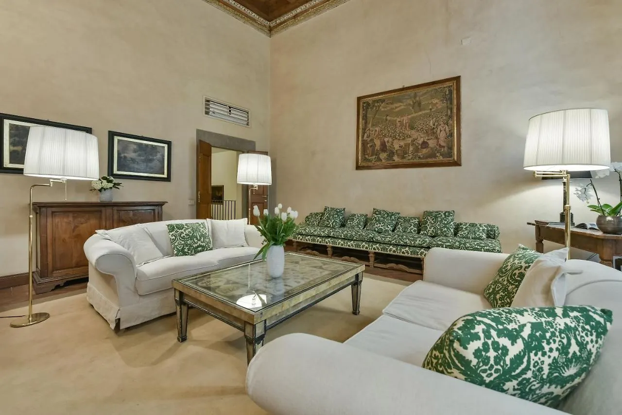 Raffaello Apartment With Fireplace In Oltrarno Firenze 0*,  Italia